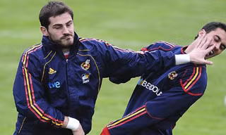 Mối bất hòa giữa Casillas và Arbeloa bị đẩy lên cao trào