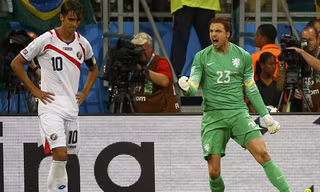 Tim Krul trở thành người hùng của Hà Lan ở loạt luân lưu 11m