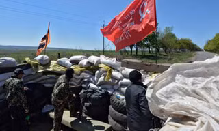 Một trạm kiểm soát của lực lương ky khai ở miền Đông Ukraine.