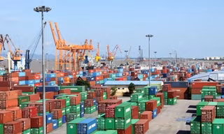 Thặng dư thương mại hàng hóa hơn 1 tỷ USD