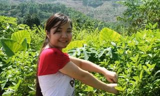 Cô học trò nghèo Lê Thị Thoa với niềm vui đỗ thủ khoa khối C Đại học Luật Hà Nội.