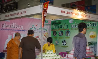 Thuốc ho Bảo Thanh tham gia hội chợ tại Lào