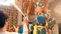 Một buổi lên đồng 