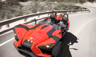 Polaris Slingshot – mô tô 3 bánh kiểu dáng hầm hố