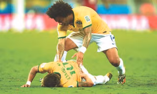 Brasil sẽ không còn ngôi sao lớn nhất trong đội hình ở những trận còn lại sau chấn thương lưng tai hại. Ảnh: Getty Images