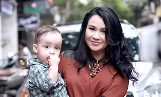 Thanh Lam chăm sóc tỉ mỉ cho cháu trai 