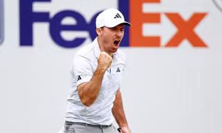 Ghi eagle không tưởng ở hố playoff, Nick Taylor đi vào lịch sử golf Canada