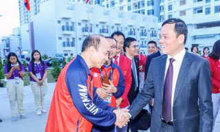 Phó Thủ tướng Trần Lưu Quang: 'Chúng ta phải thi đấu đẹp, với tinh thần thể thao cao thượng' 