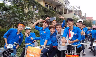 Sân chơi của bạn trẻ Việt - Lào