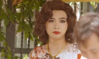 Minh Dự giả gái, “cà khịa” duyên dáng cách làm từ thiện trong mùa dịch