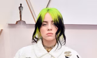 “Giả ngơ” khi fan đòi album, nhưng 3 tuần sau Billie Eilish lật kèo tặng fan single mới