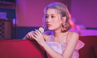 Han Sara và rapper RTee vướng vào mối tình tay ba trong MV mới