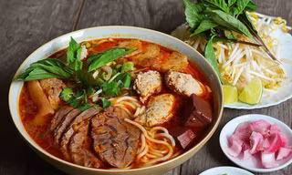 Bún bò Huế - mê lực từ món ăn được đưa vào danh mục Di sản văn hóa phi vật thể