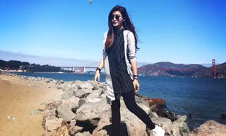 Á hậu Huyền My thích thú khi chụp ảnh bên cây cầu Cổng Vàng nổi tiếng tại San Francisco.