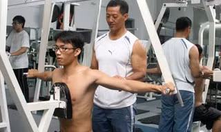 Lực sĩ Lý Đức ‘teo’ 16 kg