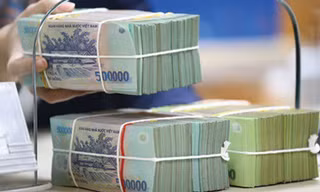 'Nóng' việc chuyển giao, sáp nhập ngân hàng