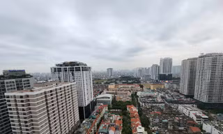 Doanh nghiệp bất động sản vẫn 'khát' tiền