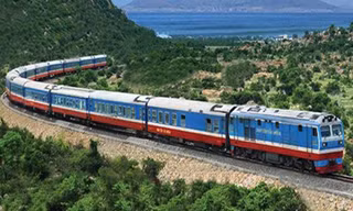 Khách đổi, trả vé tàu Tết Nguyên đán sẽ bị thu phí tới 30%