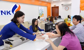 Khối ngoại bán ròng mạnh nhất từ đầu năm