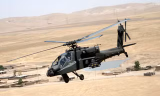 IS tiến sát sân bay Baghdad, Mỹ tức tốc điều Apache tham chiến