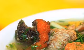 Bún cá ngon rẻ trong hẻm nhỏ Sài Gòn