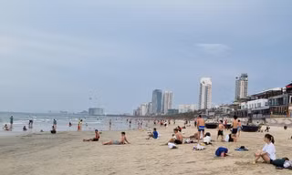 Dự kiến ngày 9/6, Đà Nẵng cho tắm biển, bán hàng ăn uống tại chỗ