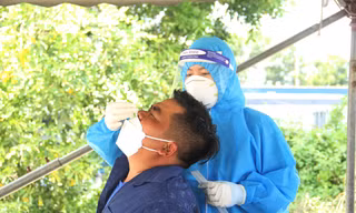 Đà Nẵng thêm 99 ca mắc COVID, Quảng Nam tiêm vắc xin trẻ 12 đến dưới 18 tuổi từ tháng 12