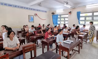 Đà Nẵng: Thêm thí sinh mang điện thoại vào phòng thi