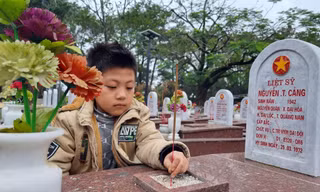 Ấm lòng nơi nằm lại của hơn 10.000 liệt sĩ ngày đầu năm