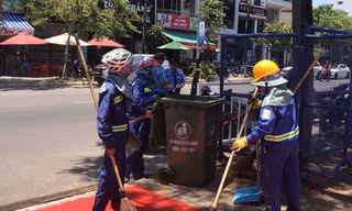 Nói không với rác thải để công nhân vệ sinh môi trường được về nhà sớm hơn