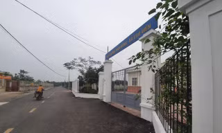 Nhà văn hóa tiền tỷ mới xây xuống cấp, nghi bị phá hoại