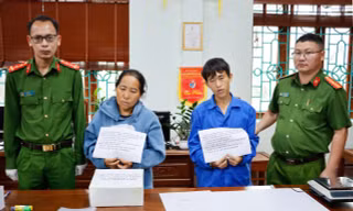 Vừa ra tù vì buôn hàng trắng, lại bị bắt cùng 8 bánh heroin