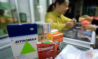 Cảnh báo phản ứng có hại của 4 nhóm thuốc