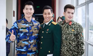 MC Nguyên Khang cùng dàn 'trai đẹp' mặc áo lính trong Gala 'Sao nhập ngũ'