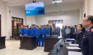 Tuyên án 14 đối tượng trong đường dây lưu hành tiền giả 