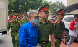 Nói lời sau cùng, bị cáo Đỗ Hữu Ca bày tỏ ‘rất ân hận, xấu hổ’