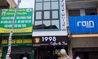 Xử phạt quán cà phê cung cấp 'kẹo lạ' khiến 13 học sinh dương tính ma túy