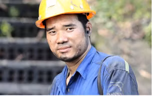Một thợ lò được phong tặng danh hiệu Anh hùng Lao động