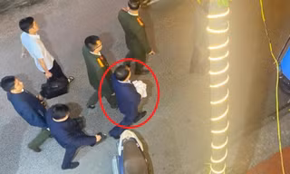 Cựu chi cục trưởng chi cục thuế bày cách lách luật cho 'trùm' mua bán hóa đơn