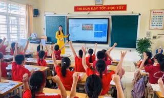 Hạ Long áp dụng công nghệ để phát triển giáo dục 