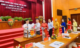 HĐND TP Hạ Long có tân Phó Chủ tịch