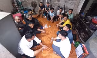 Cụ ông 85 tuổi 'sát phạt' cùng con bạc có bệnh lý tâm thần