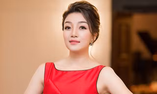 Phạm Thu Hà ra mắt album 'Chạm', tổ chức liveshow đầu tiên ở quê nhà 