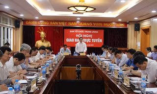 Đồng chí Phạm Minh Chính phát biểu chỉ đạo hội nghị.
