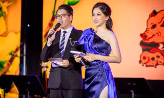 Á hậu Phương Nga diện váy xẻ gợi cảm, lần đầu thử sức làm MC