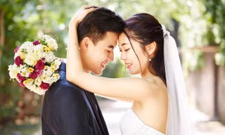Giới trẻ Trung Quốc không ngại chi mạnh cho đám cưới độc lạ