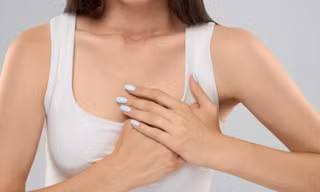 Đau vòng một trước kỳ ‘đèn đỏ’ là triệu chứng ung thư vú?