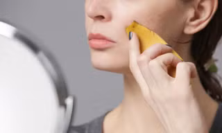 Vỏ chuối - 'thần dược' để làn da của bạn trẻ mãi không già