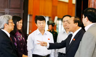 Nóng bỏng lạm phát, tai nạn giao thông