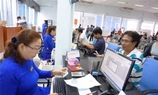 Vé tàu Tết Quý Mão 2023 mở bán từ 25/10, cao nhất hơn 2,7 triệu đồng/vé